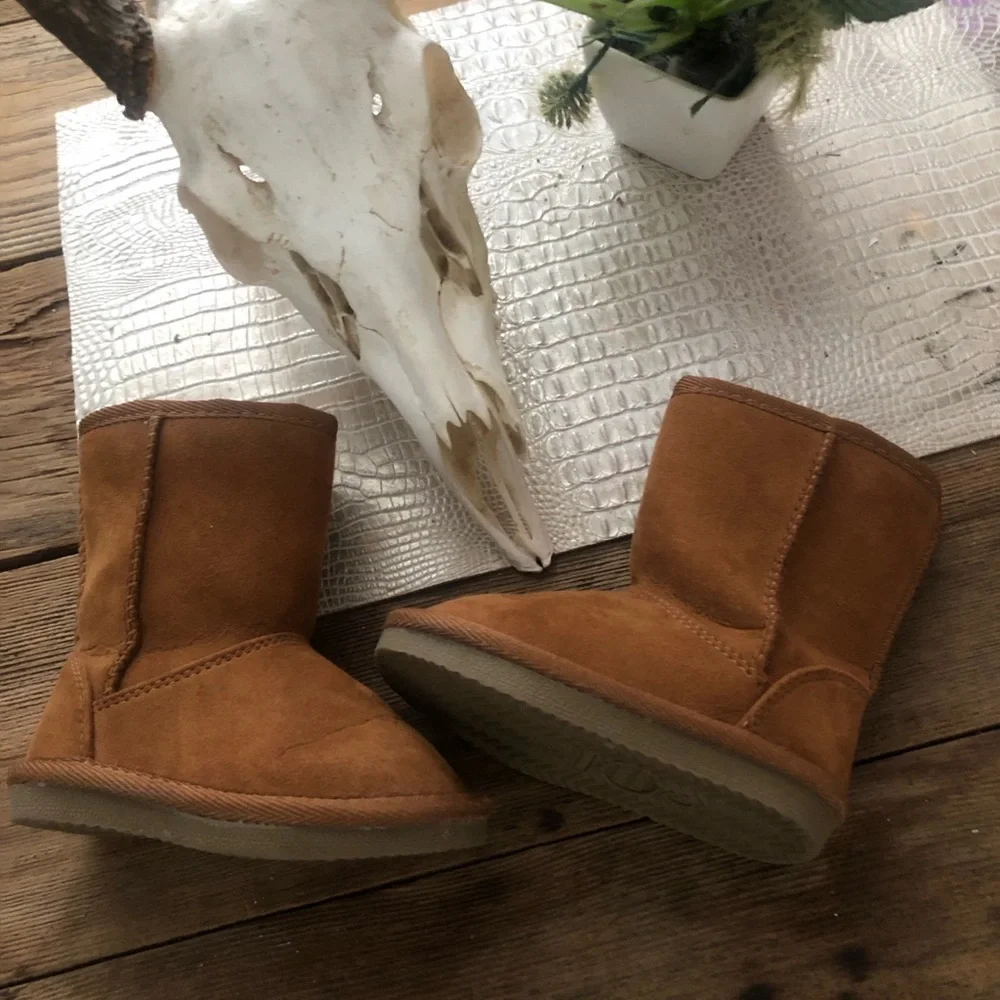 👶 Harper Canyon Brown Boots with Suede Exterior